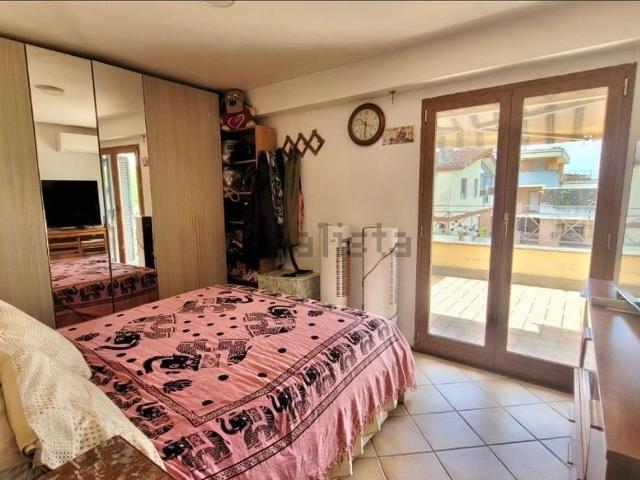 Villetta a schiera in vendita di 182 m² in Via Castenedolo