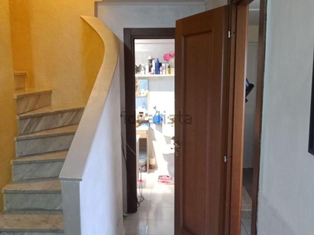 Villetta a schiera in vendita di 182 m² in Via Gallardi, 8