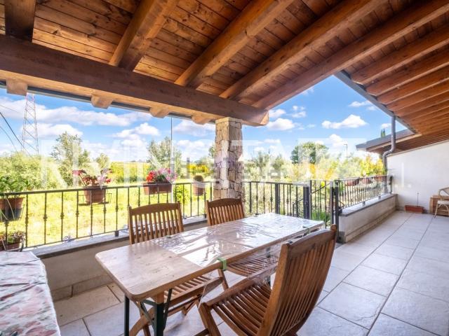 Villetta a schiera in vendita di 183 m² in Via Giulio Pittarelli, 169