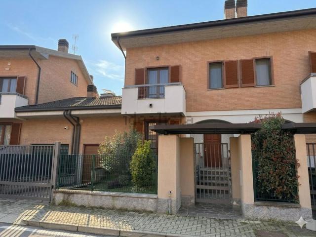 Villetta a schiera in vendita di 183 m² in Via Padri Ladie&apos , 27