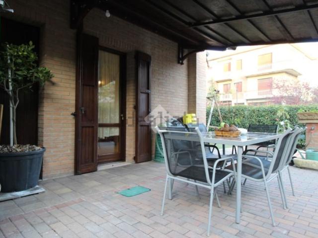 Villetta a schiera in vendita di 184 m² in Via Canale, 1