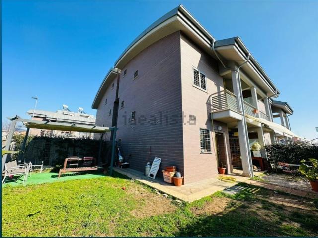 Villetta a schiera in vendita di 185 m² in Via Colle Nasone