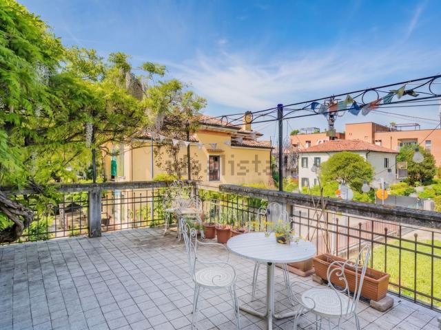 Villetta a schiera in vendita di 185 m² in Via Massimo D&apos Azeglio