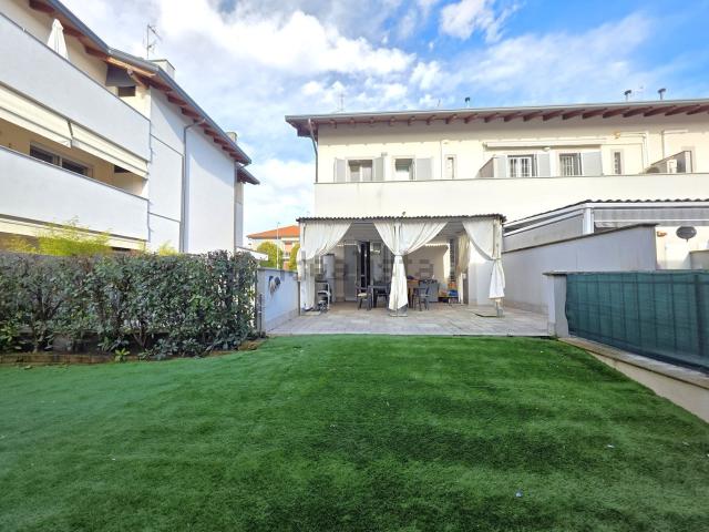 Villetta a schiera in vendita di 185 m² in Via Paolo Uccello