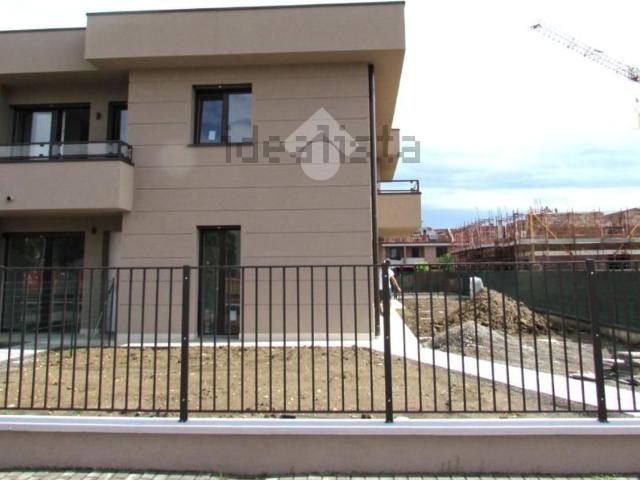 Villetta a schiera in vendita di 185 m² in Via Papa Giovanni Paolo II
