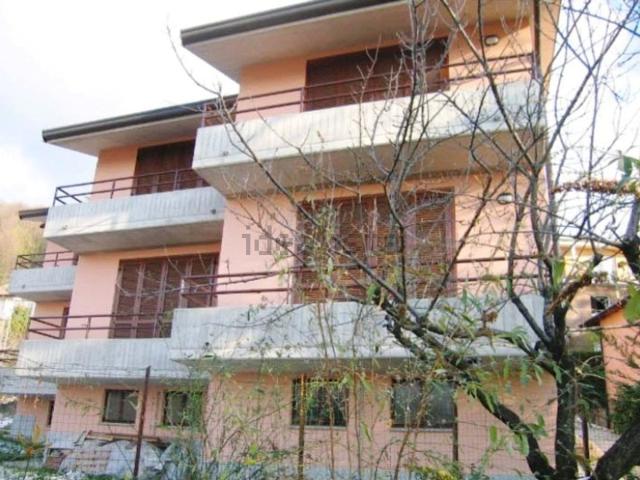 Villetta a schiera in vendita di 187 m² in Via alle Vigne, 20