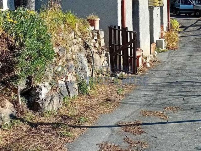 Villetta a schiera in vendita di 187 m² in Via Asplanato