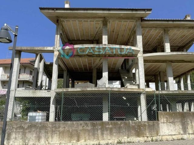 Villetta a schiera in vendita di 188 m² in Via Annuccia Fosso