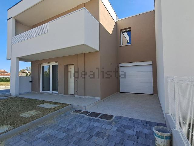 Villetta a schiera in vendita di 188 m² in Via Asseggiano, 111