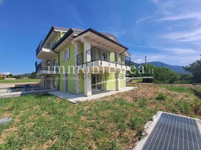 Villetta a schiera in vendita di 188 m² in Via Primo Maggio