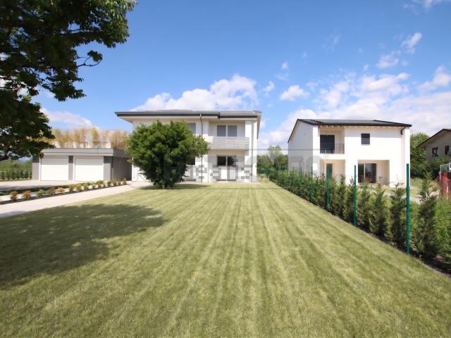 Villetta a schiera in vendita di 189 m²