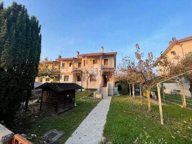 Villetta a schiera in vendita di 190 m² in Via Cadore