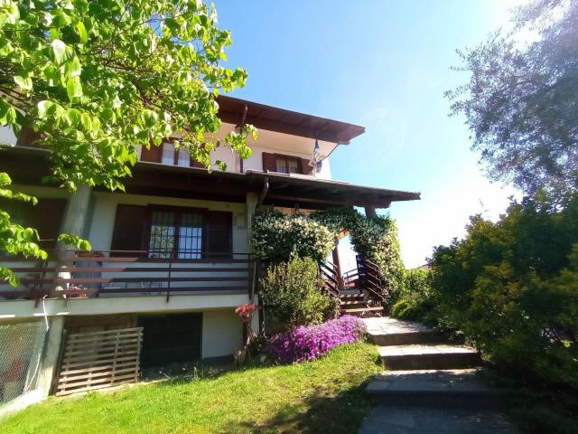 Villetta a schiera in vendita di 190 m² in Via Circonvallazione, 79