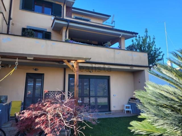 Villetta a schiera in vendita di 190 m² in Via Alcide de Gasperi, 6