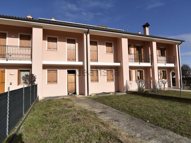 Villetta a schiera in vendita di 190 m² in Via Gobba, 11