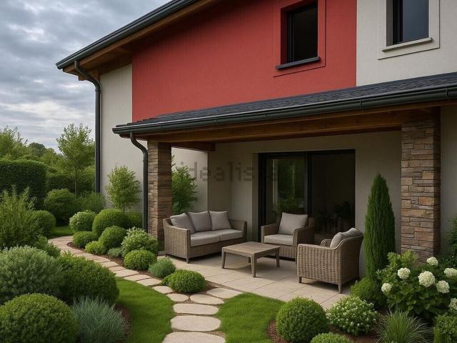Villetta a schiera in vendita di 190 m² in Via Don Nicola Nadin, 8