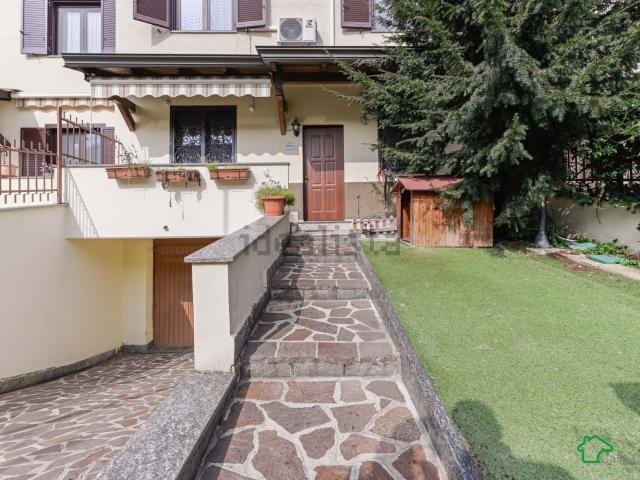 Villetta a schiera in vendita di 190 m² in Via dei Mille, 6