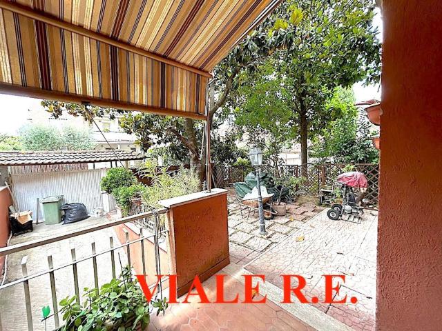 Villetta a schiera in vendita di 190 m² in Via Fabio Gori, 84