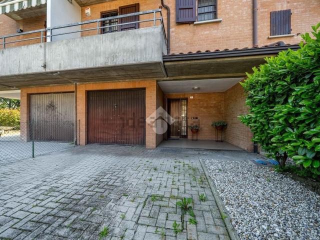 Villetta a schiera in vendita di 190 m² in Via Ibatici, 87