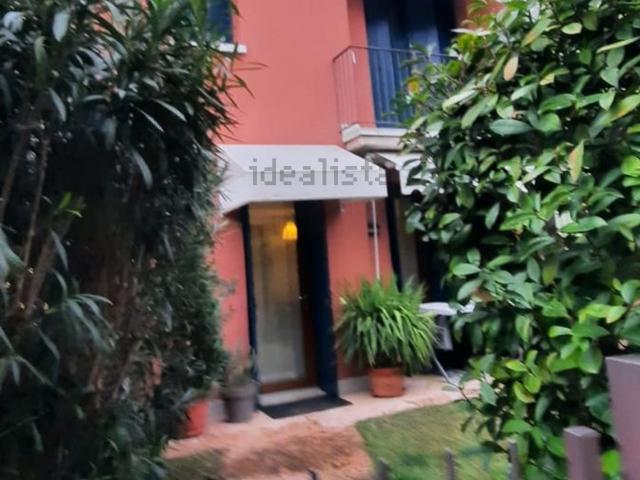 Villetta a schiera in vendita di 190 m² in Via Montalto