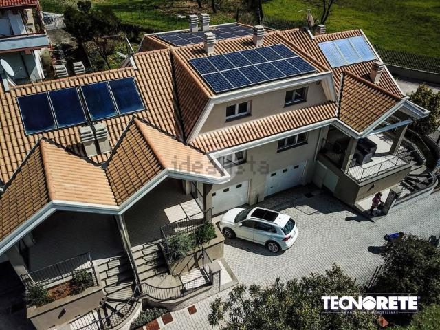 Villetta a schiera in vendita di 190 m² in Via Tommaso Landolfi, 229