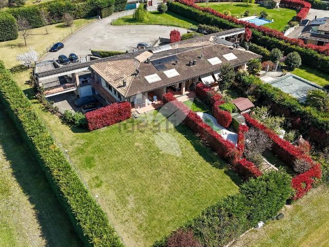 Villetta a schiera in vendita di 190 m² in Strada Argini Parma, 277