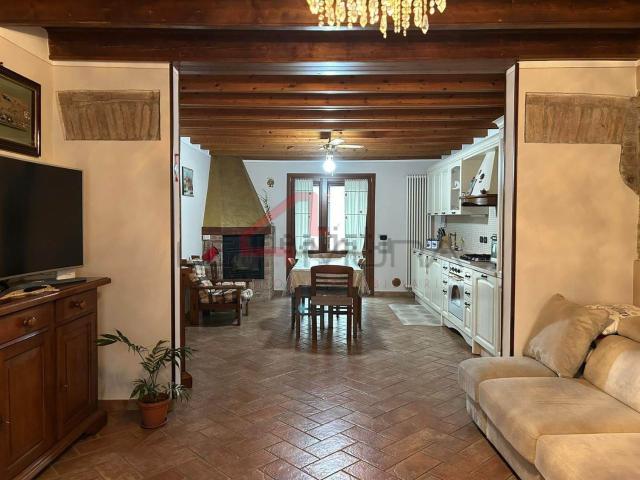 Villetta a schiera in vendita di 191 m²