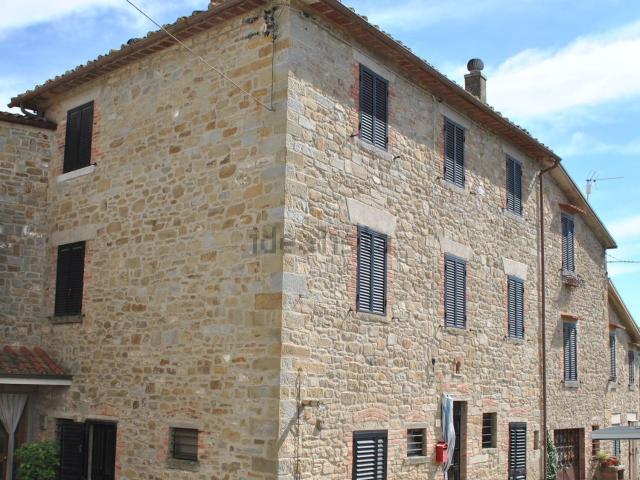 Villetta a schiera in vendita di 192 m² in Via Santa Lucia, 142