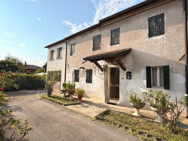 Villetta a schiera in vendita di 193 m²