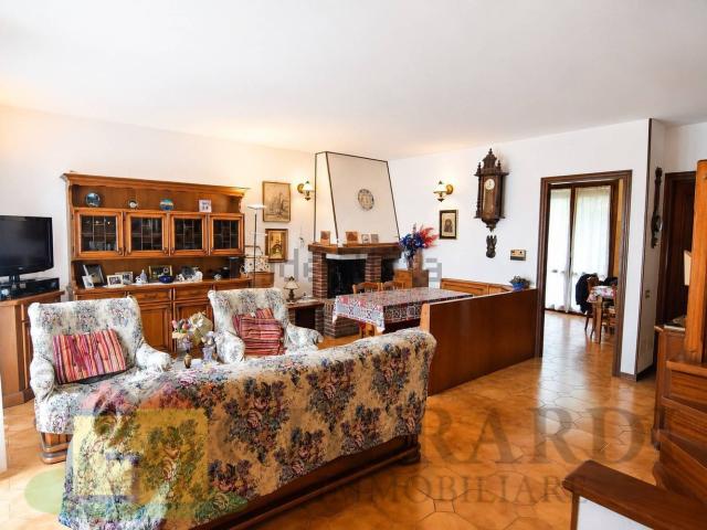 Villetta a schiera in vendita di 194 m² in Via Comacchio, 107