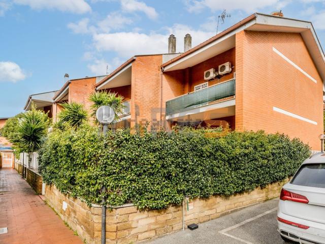 Villetta a schiera in vendita di 194 m² in Via Gaetano Mazzoni, 111