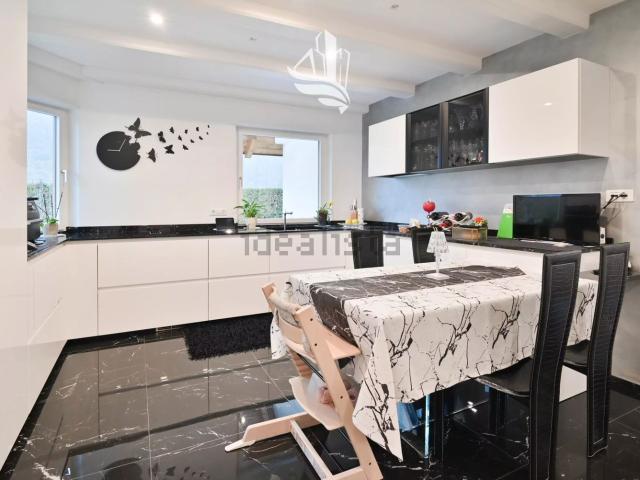 Villetta a schiera in vendita di 194 m² in Via San Giacomo