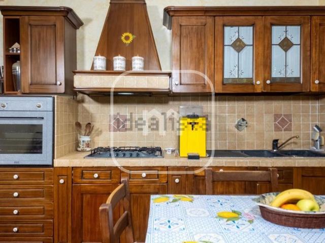 Villetta a schiera in vendita di 195 m² in Via Antonio Gramsci, 13