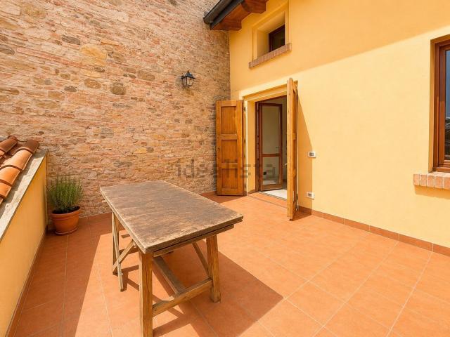 Villetta a schiera in vendita di 195 m² in Via Brugnoletta, 31