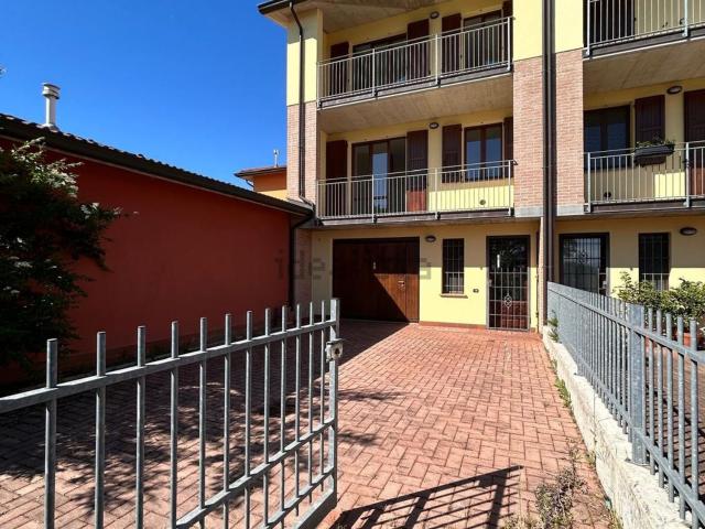 Villetta a schiera in vendita di 195 m² in Via Mons. Saccani, 69