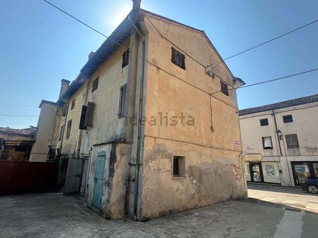 Villetta a schiera in vendita di 195 m² in Via Roma