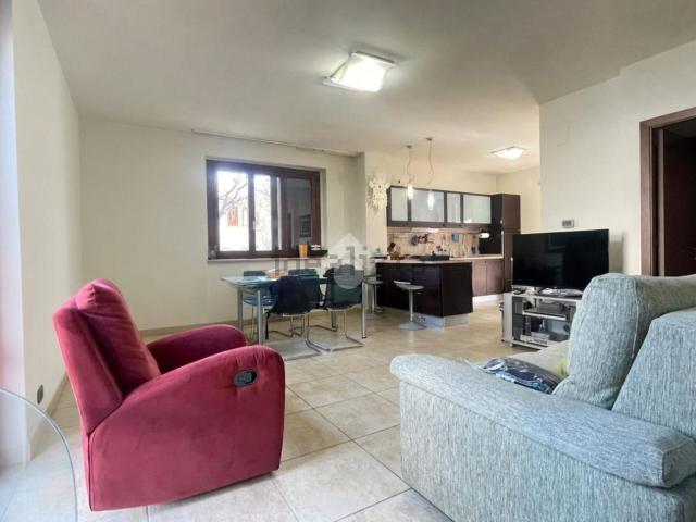 Villetta a schiera in vendita di 195 m² in Via Volterra, 2