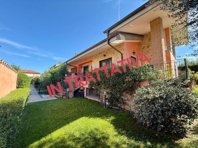 Villetta a schiera in vendita di 196 m² in Via Bassignana, 14