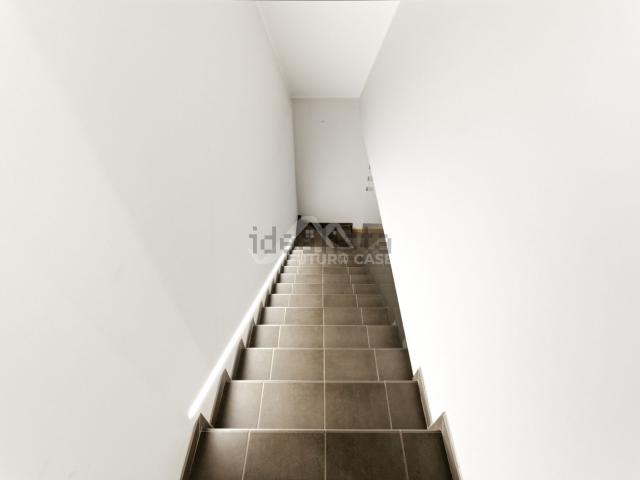 Villetta a schiera in vendita di 196 m² in Via M. Marmiroli, 45