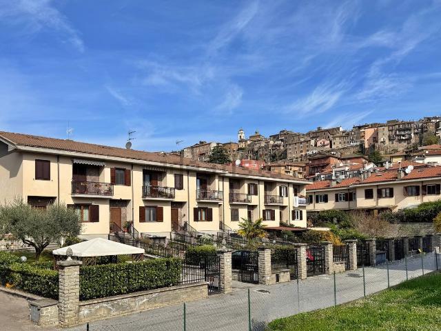 Villetta a schiera in vendita di 197 m² in Via Carlo Alberto Dalla Chiesa
