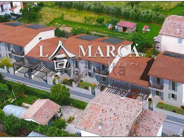 Villetta a schiera in vendita di 198 m²
