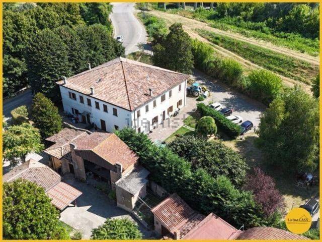 Villetta a schiera in vendita di 198 m² in Via Fascinata, 17