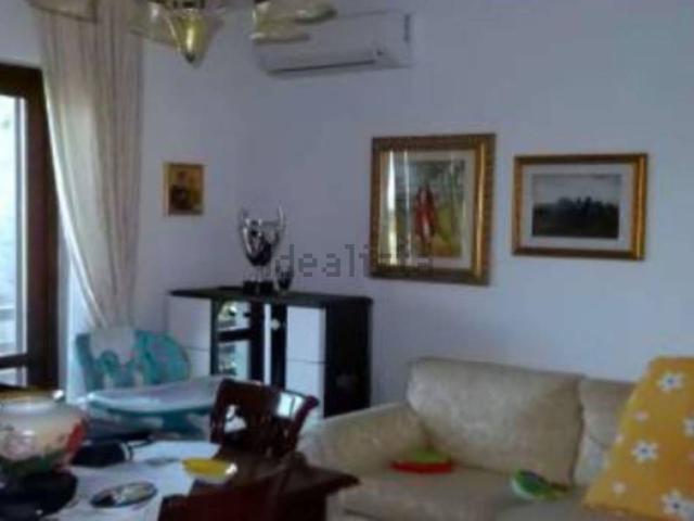 Villetta a schiera in vendita di 198 m² in Via Palermo