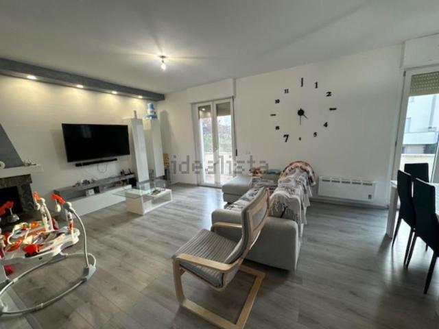 Villetta a schiera in vendita di 200 m² in Via Carlo Alberto Dalla Chiesa