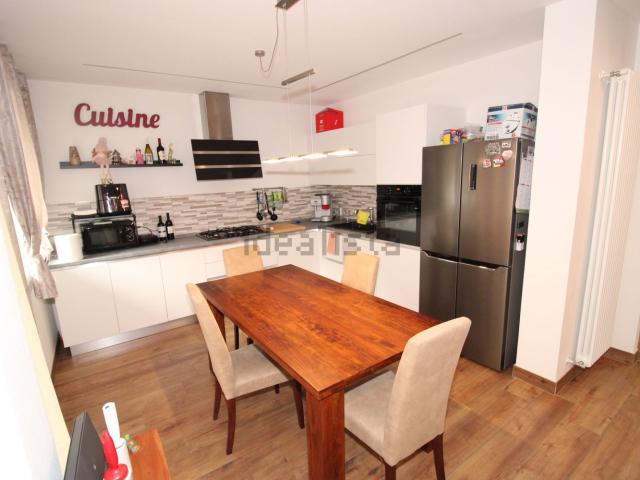 Villetta a schiera in vendita di 200 m² in Via Belvedere