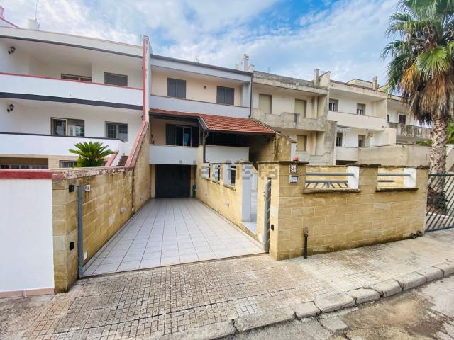 Villetta a schiera in vendita di 200 m² in Via Giuseppe Di Vittorio