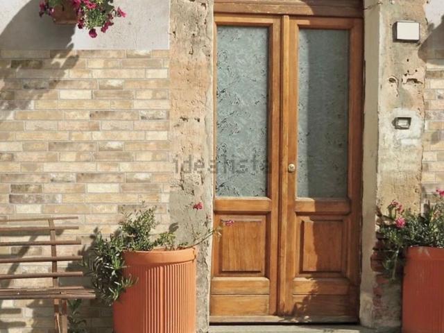 Villetta a schiera in vendita di 200 m² in Via Donato Bramante, 12