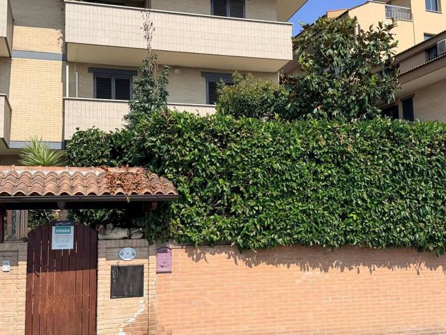 Villetta a schiera in vendita di 200 m² in Via del Maestrale, 17