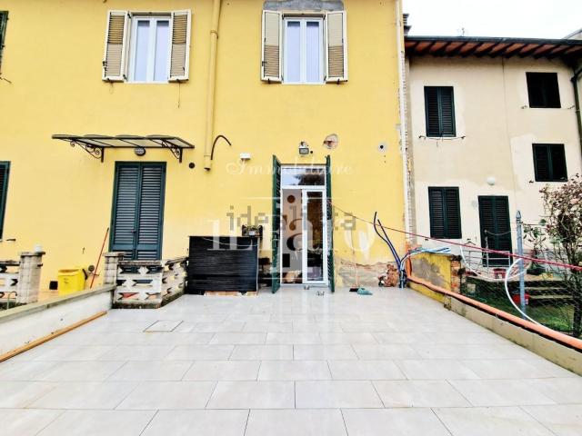 Villetta a schiera in vendita di 200 m² in Via dell&apos Albero