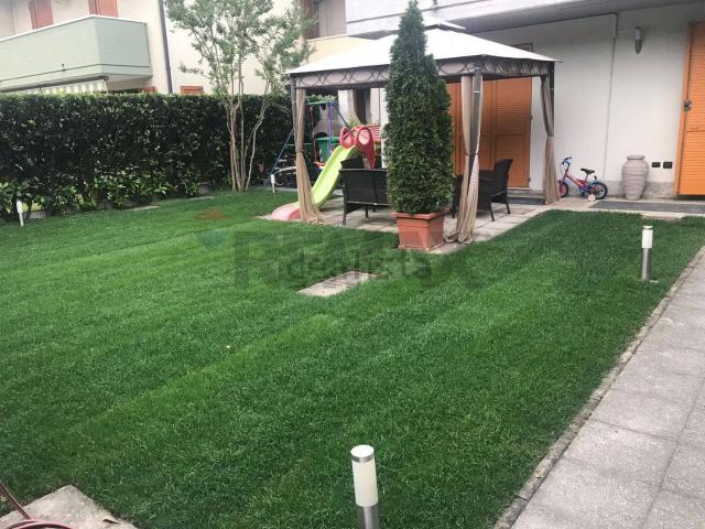 Villetta a schiera in vendita di 200 m² in Via della Liberazione, 16